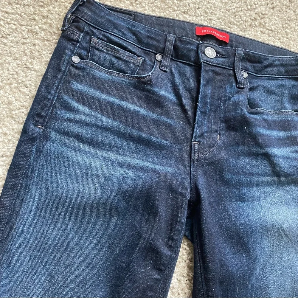 n: PHILANTHROPY Dark Wash Distressed Skinny Jeans - Picture 8 of 11